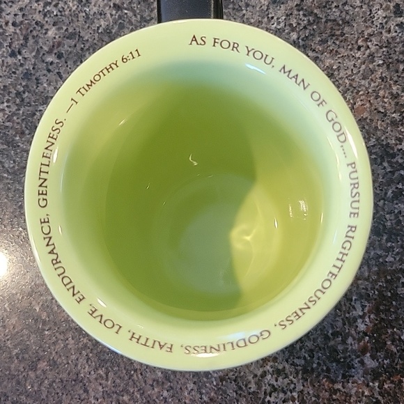 Man of God coffee / tea mug with lid 1 Timothy 6:11. micro/oven/dishwasher NWOT - Picture 3 of 5